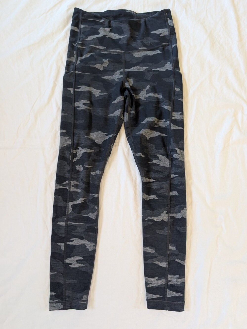 Athleta Ultimate Camo 7/8 Tight Leggings - XS